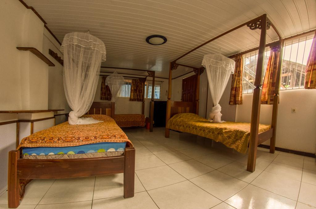Guesthouse Un Pied-A-Terre Paramaribo Exteriér fotografie